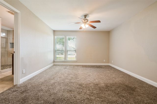 211 Willow Creek Court, Mansfield, TX 76063