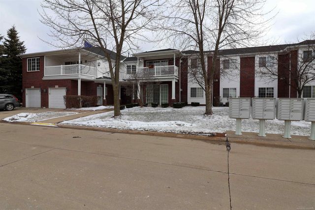 14602 Moravian Manor Circle, Sterling Heights, MI 48312