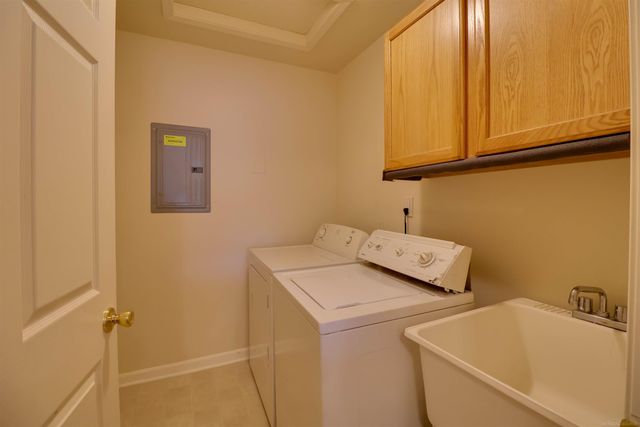 14602 Moravian Manor Circle, Sterling Heights, MI 48312