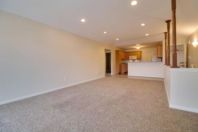 14602 Moravian Manor Circle, Sterling Heights, MI 48312