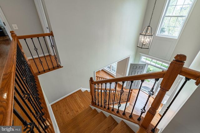 8170 DOUGLAS FIR DR, Lorton, VA 22079