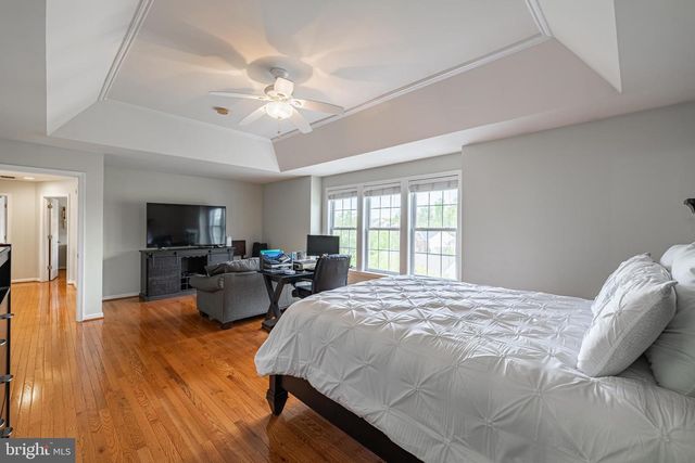 8170 DOUGLAS FIR DR, Lorton, VA 22079