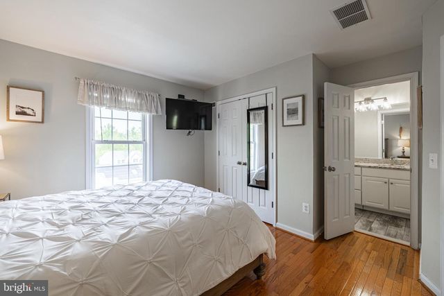 8170 DOUGLAS FIR DR, Lorton, VA 22079