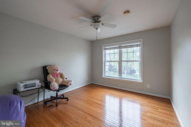 8170 DOUGLAS FIR DR, Lorton, VA 22079