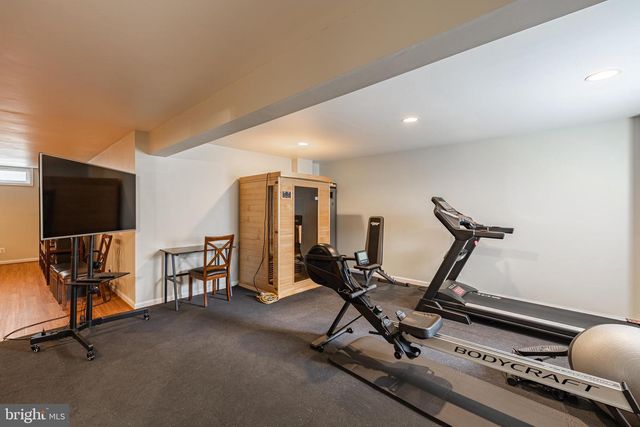 8170 DOUGLAS FIR DR, Lorton, VA 22079