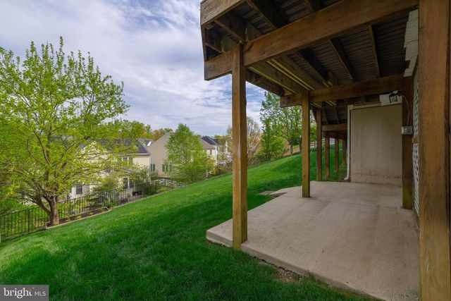 8170 DOUGLAS FIR DR, Lorton, VA 22079