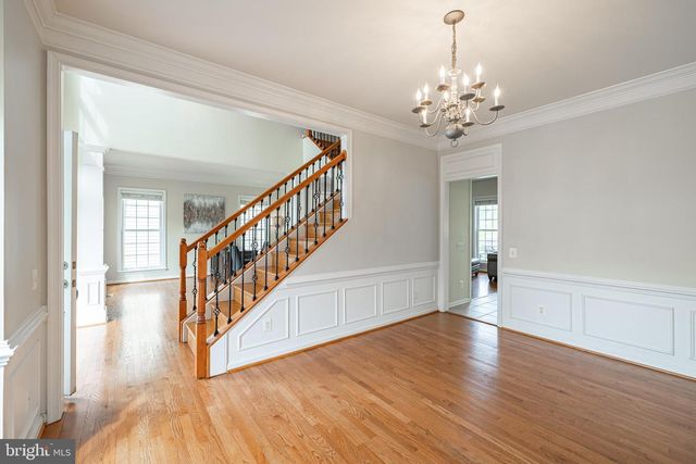 8170 DOUGLAS FIR DR, Lorton, VA 22079