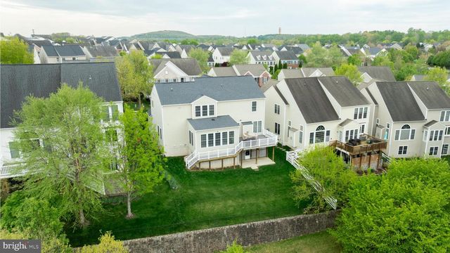 8170 DOUGLAS FIR DR, Lorton, VA 22079