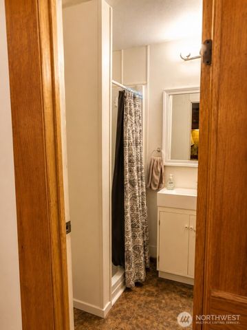 120 N Wynoochee Drive, Hoodsport, WA 98548