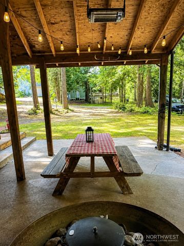 120 N Wynoochee Drive, Hoodsport, WA 98548