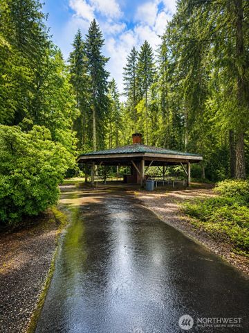 120 N Wynoochee Drive, Hoodsport, WA 98548