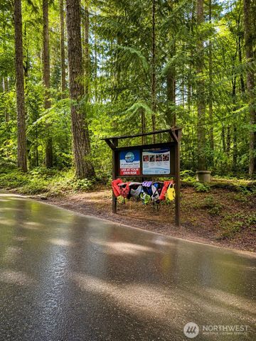 120 N Wynoochee Drive, Hoodsport, WA 98548