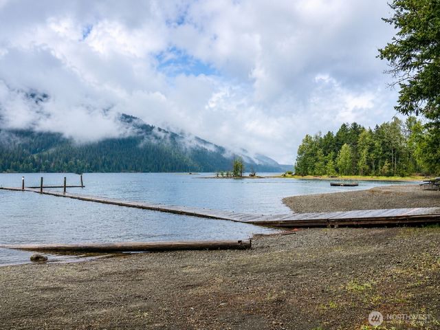 120 N Wynoochee Drive, Hoodsport, WA 98548