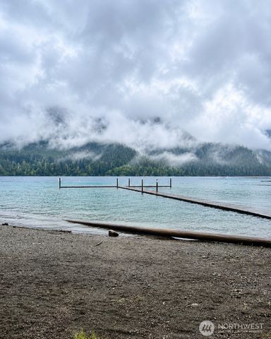 120 N Wynoochee Drive, Hoodsport, WA 98548