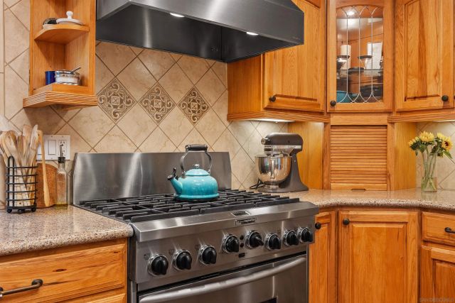 10470 Orozco, San Diego, CA 92124