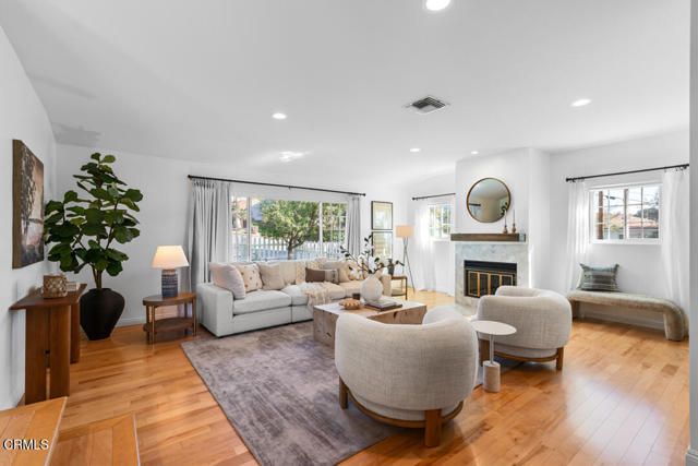 2902 El Caminito, La Crescenta, CA 91214