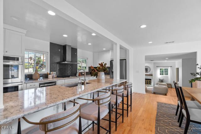 2902 El Caminito, La Crescenta, CA 91214