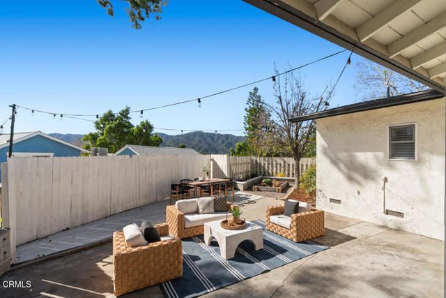 2902 El Caminito, La Crescenta, CA 91214