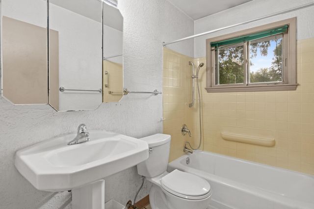 1837 City Heights Drive, Maplewood, MN 55117