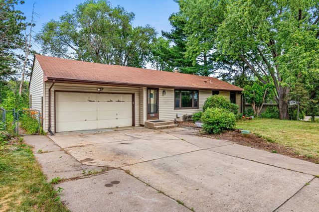 1837 City Heights Drive, Maplewood, MN 55117