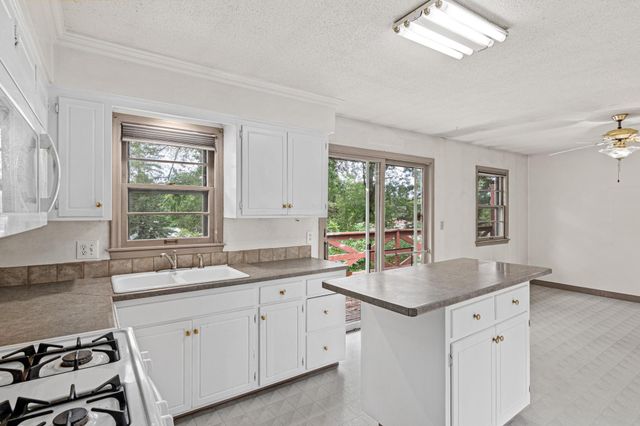 1837 City Heights Drive, Maplewood, MN 55117