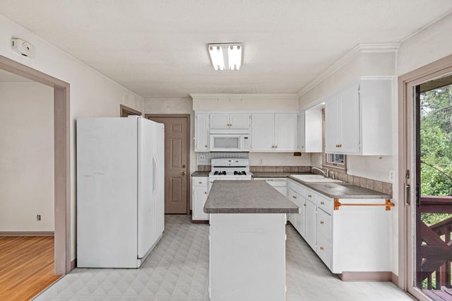 1837 City Heights Drive, Maplewood, MN 55117