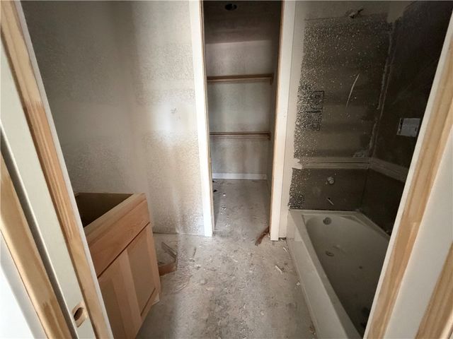 5012 Paulo Court, Bryan, TX 77808