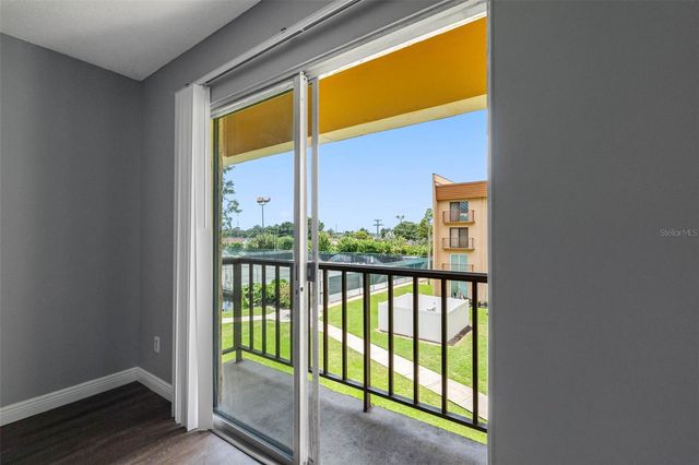 5820 N CHURCH AVENUE 346, Tampa, FL 33614