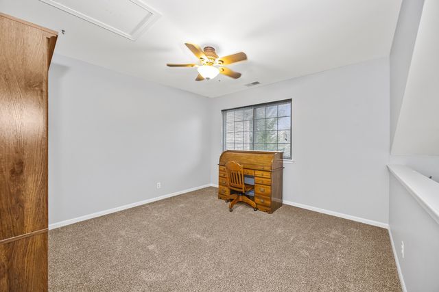 1729 Waterford Road, North Aurora, IL 60542