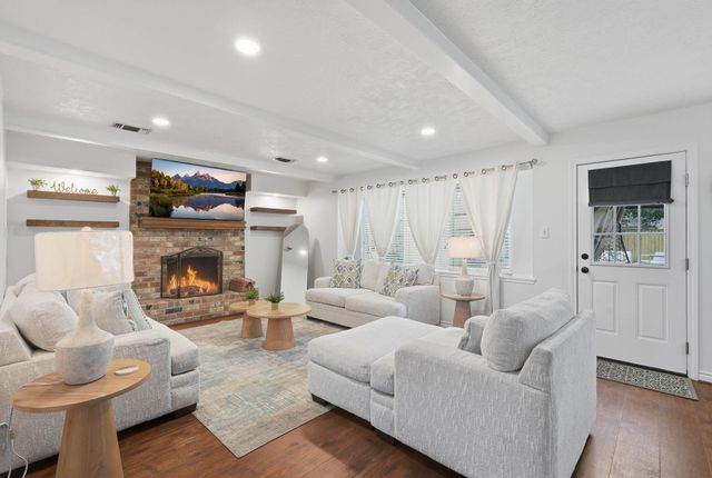 8223 Bairnsdale Lane, Houston, TX 77070