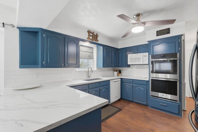 8223 Bairnsdale Lane, Houston, TX 77070