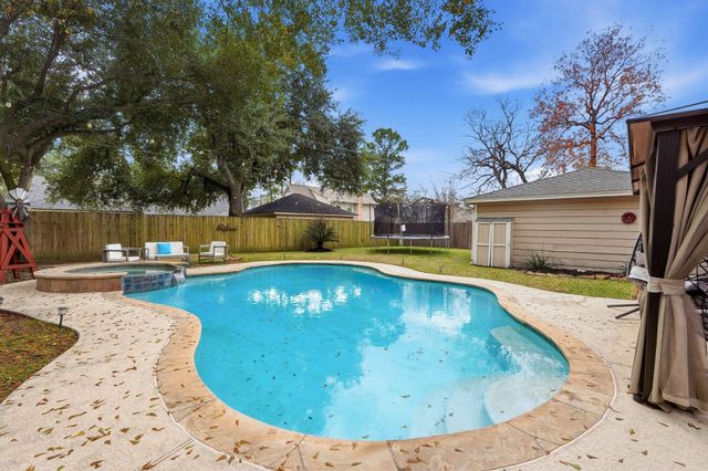 8223 Bairnsdale Lane, Houston, TX 77070