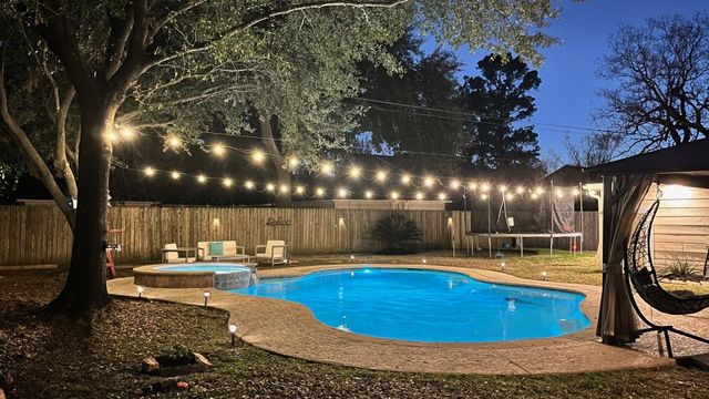 8223 Bairnsdale Lane, Houston, TX 77070