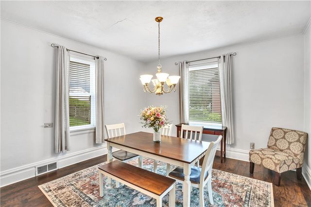 621 Cedar St, Irwin, PA 15642