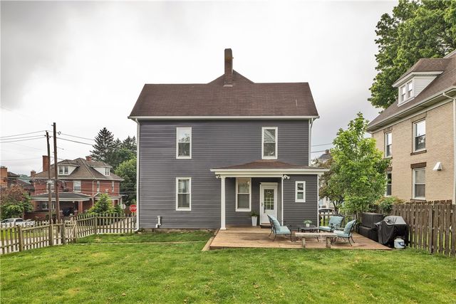 621 Cedar St, Irwin, PA 15642