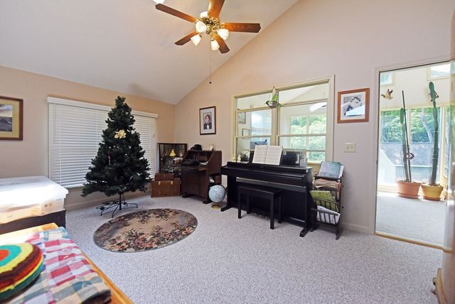 6000 Robinson Road, Young Harris, GA 30582