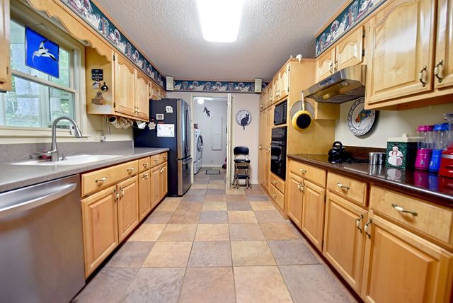 6000 Robinson Road, Young Harris, GA 30582