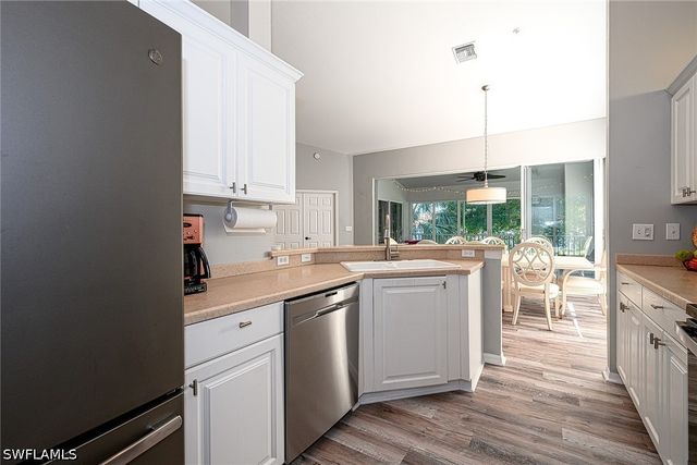 5125 Cedar Springs DR 204, Naples, FL 34110