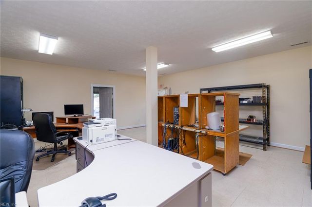 20173 Isle Of Wight Industrial Park RD, Smithfield, VA 23430