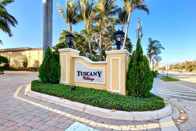 210 NE 69th Circle, Boca Raton, FL 33487