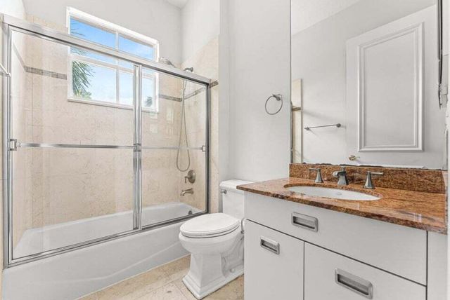 210 NE 69th Circle, Boca Raton, FL 33487