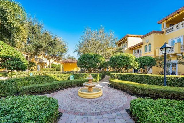 210 NE 69th Circle, Boca Raton, FL 33487