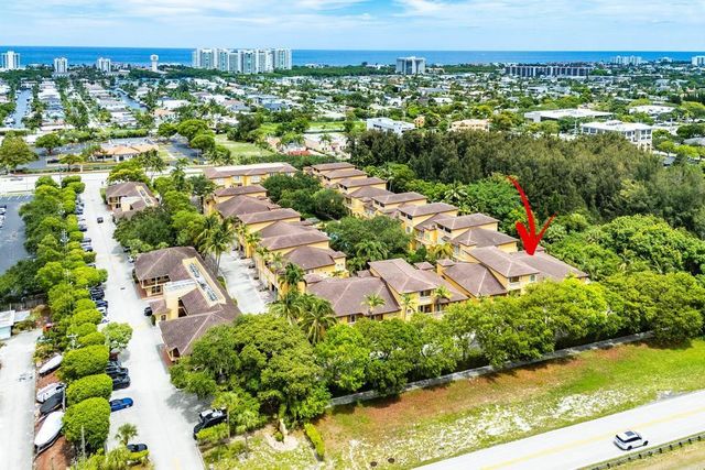 210 NE 69th Circle, Boca Raton, FL 33487