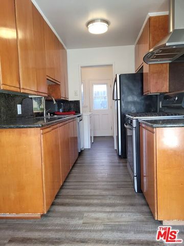 3129 Roberts Avenue, Culver City, CA 90232