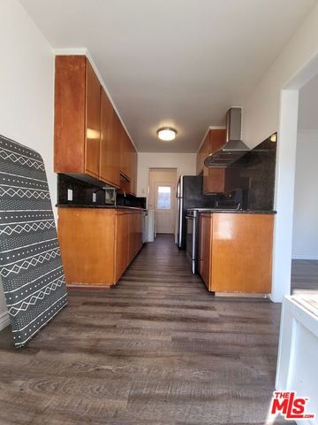 3129 Roberts Avenue, Culver City, CA 90232