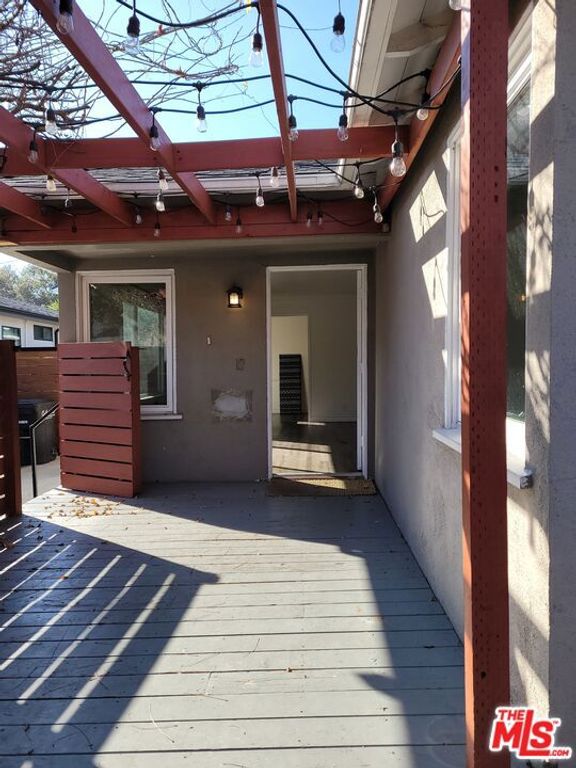 3129 Roberts Avenue, Culver City, CA 90232