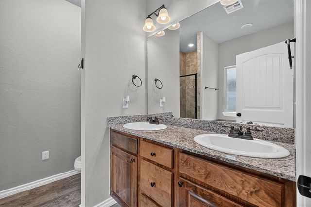 20550 Pioneer Drive, Harrah, OK 73045
