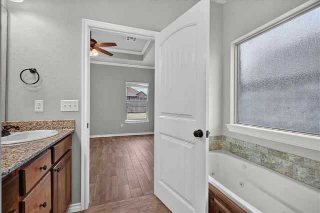 20550 Pioneer Drive, Harrah, OK 73045