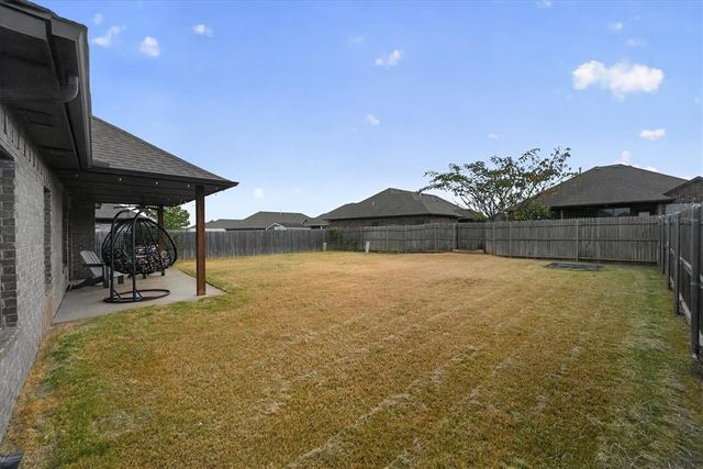 20550 Pioneer Drive, Harrah, OK 73045