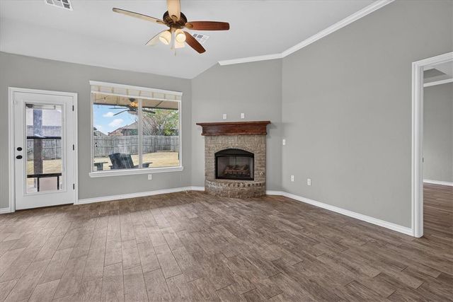 20550 Pioneer Drive, Harrah, OK 73045